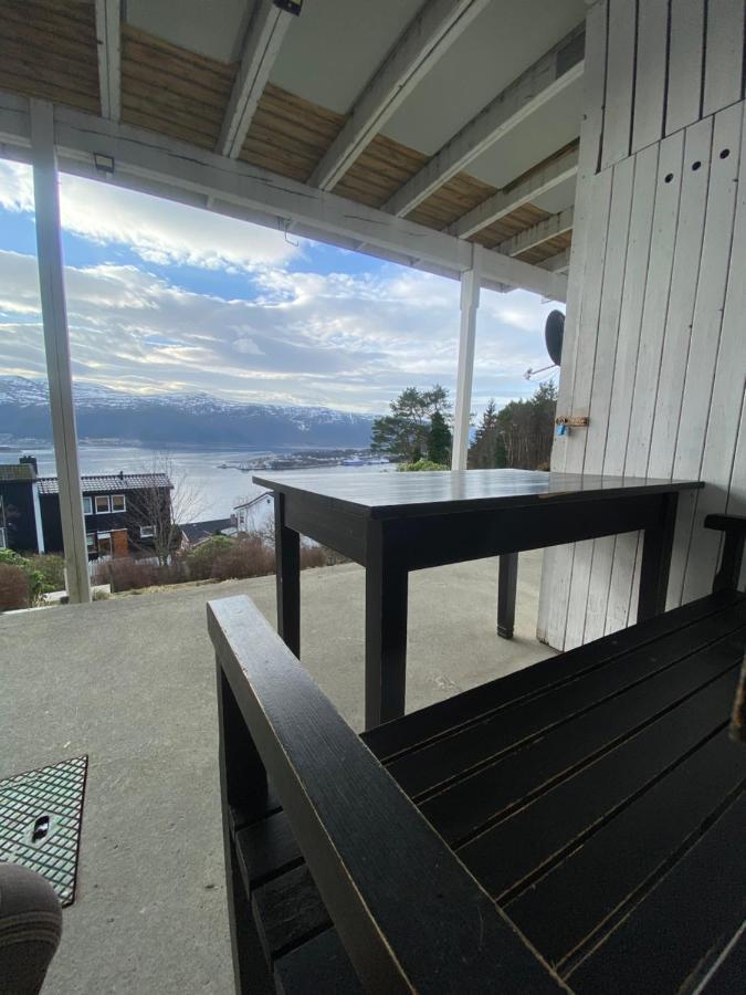 Great Place With View To The Mountains And Fjord 올레순 외부 사진